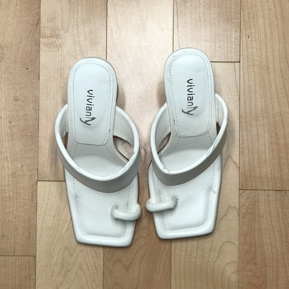 Toe Ring Block Heels Sandals - image 4